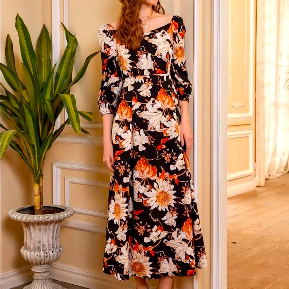 BRAND NEW Allover Floral Print High Waist A-line Dress SIZE M